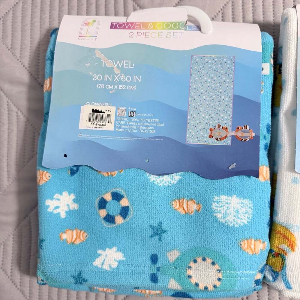 Sand & Sea Towel & Goggles 2 Piece Set Size 30 In X 60 In Kids beach, vacation - Picture 5 of 5